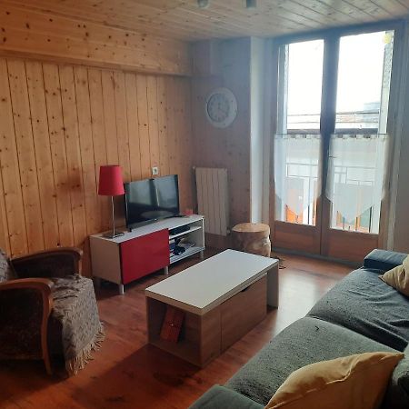 Le Cocon Apartment Bagneres-de-Luchon Bagian luar foto